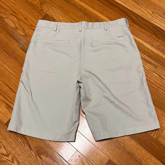 ✅IZOD Classic Men's Tan Plaid Flat Front Golf Shorts - Size 34 - EUC - Picture 4 of 10